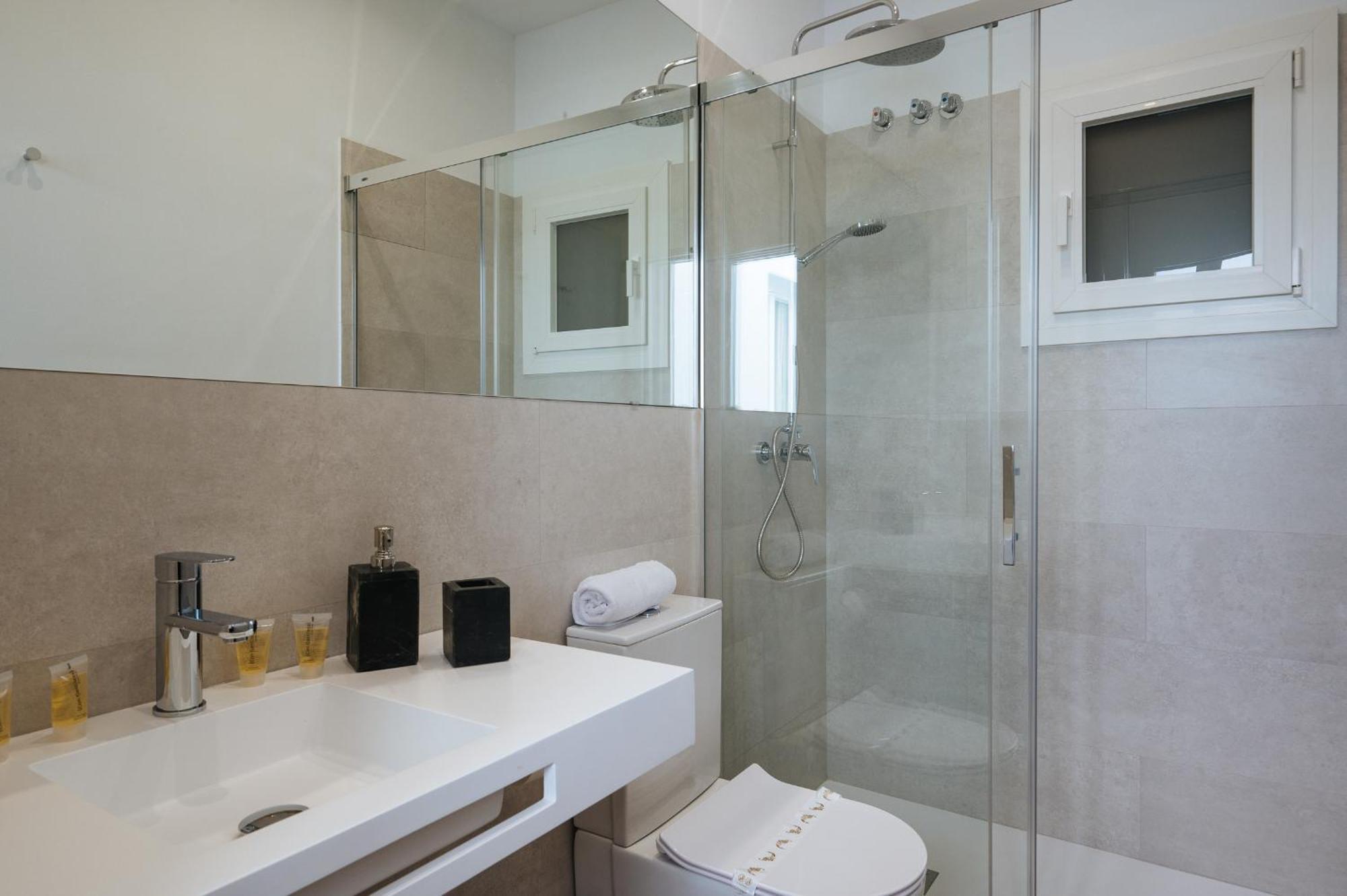 Ninesuites Cathedral Apartament *